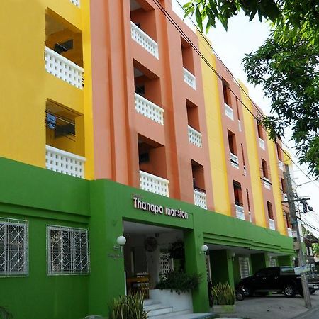 Thanapa Mansion Bangkok Luaran gambar